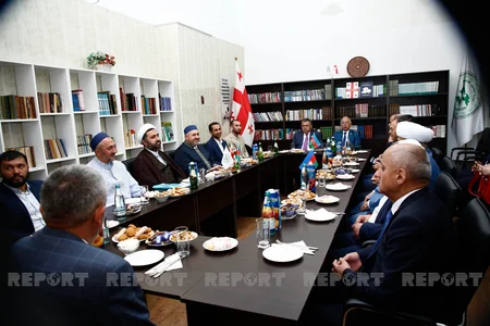 Allahşükür Paşazadə Tbilisidə camaat namazında iştirak edib