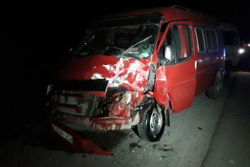 Kürdəmirdə zəncirvari qəza oldu, xəsarət alanlar var - FOTO