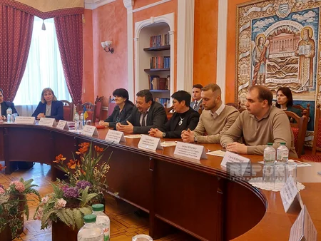 Milli Məclisin deputatları Kiyev Milli Universitetində olublar