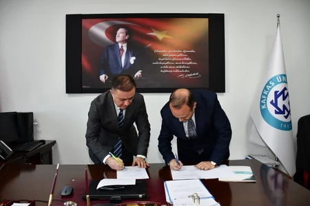 Azərbaycan İlahiyyat İnstitutu ilə Qars Qafqaz Universiteti arasında memorandumun müddəti uzadılıb