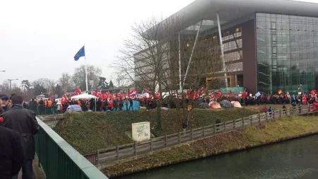 Strasburqda Doğu Perinçəkin məhkəməsi ilə bağlı aksiya keçirilib