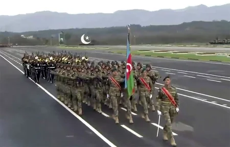 Azərbaycan hərbçiləri Pakistanda hərbi paradda iştirak edib - VİDEO