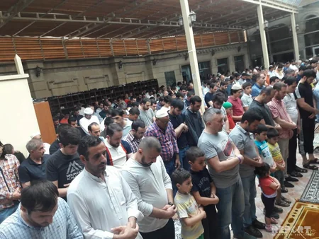 Eid prayer performed in Baku mosques -PHOTO