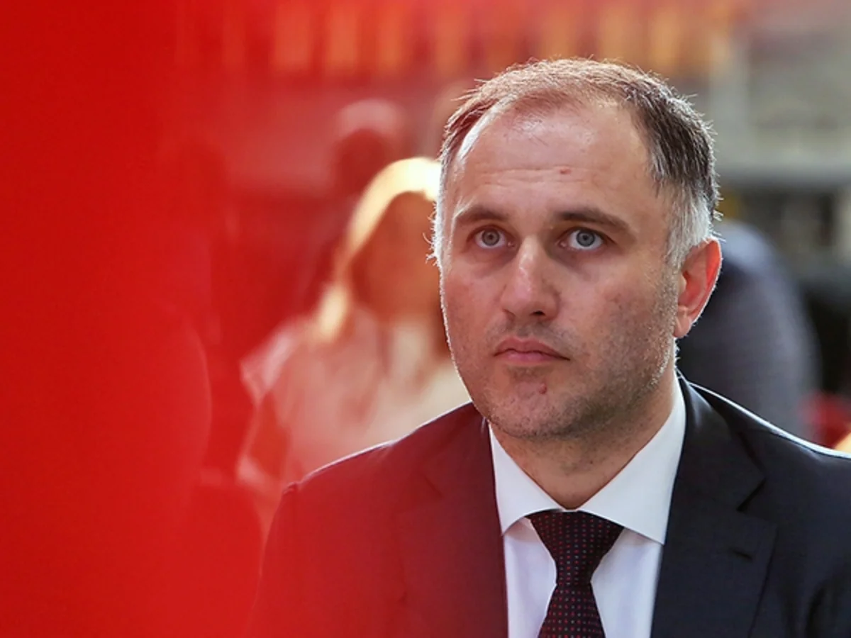 Установлено, что лицо, причастное к хищению 50 миллионов при строительстве стадиона в России, является армянином