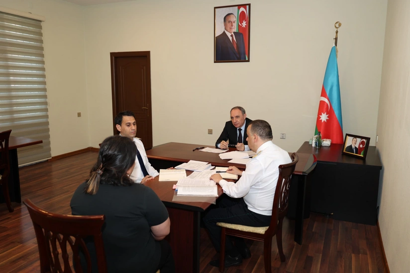 Kamran Əliyev Binəqədidə vətəndaşları qəbul edib