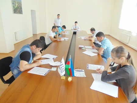 ​Sumqayıt Təlim, Tədris Mərkəzinə şagird qəbulu üçün test imtahanı keçirilib