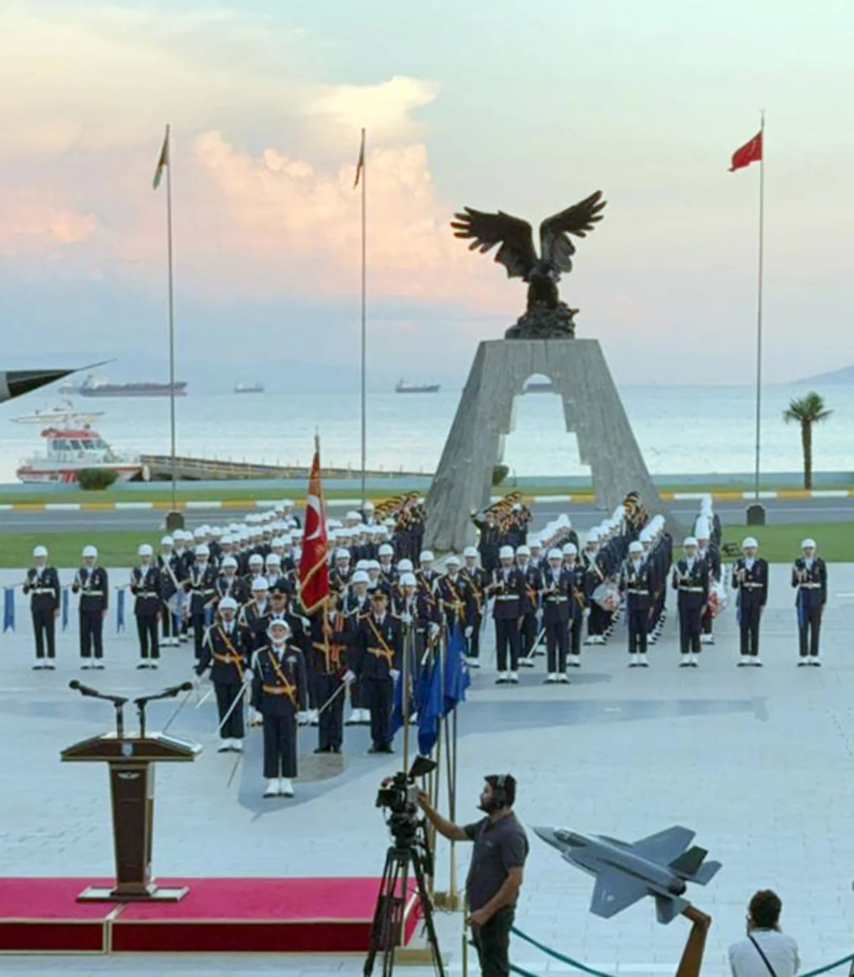 Baş direktor Aqil Qurbanov Türkiyədə hərbi məktəblərin buraxılış mərasimlərində iştirak edib