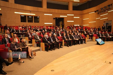 ADA Universitetində Diplomatik Protokol Bələdçisinin təqdimat mərasimi keçirilib - YENİLƏNİB
