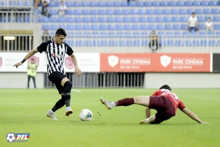 Neftçi Sumqayıtı məğlub edib, məşqçi və futbolçular arasında dava düşüb - VİDEO