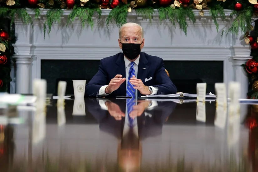 Байден расскажет о новых мерах в свете распространения в США омикрона