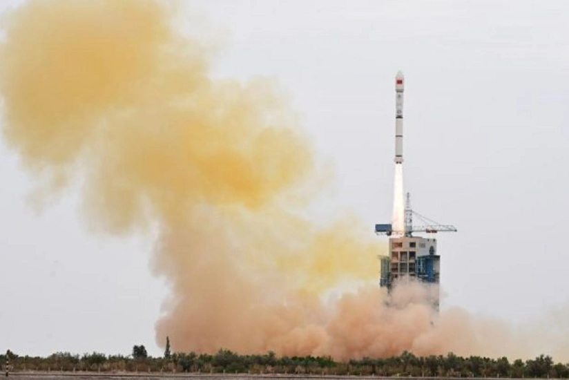 Çin kosmosa yeni eksperimental peyk buraxıb