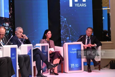 Panel session on new energy and transport corridors in Eurasian zone held within Global Baku Forum