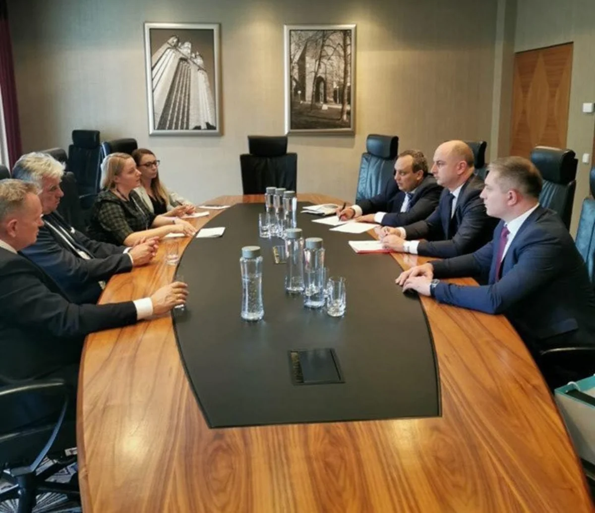 Gürcüstan Polşa ilə birgə BTQ-ya əlavə yüklər cəlb edəcək