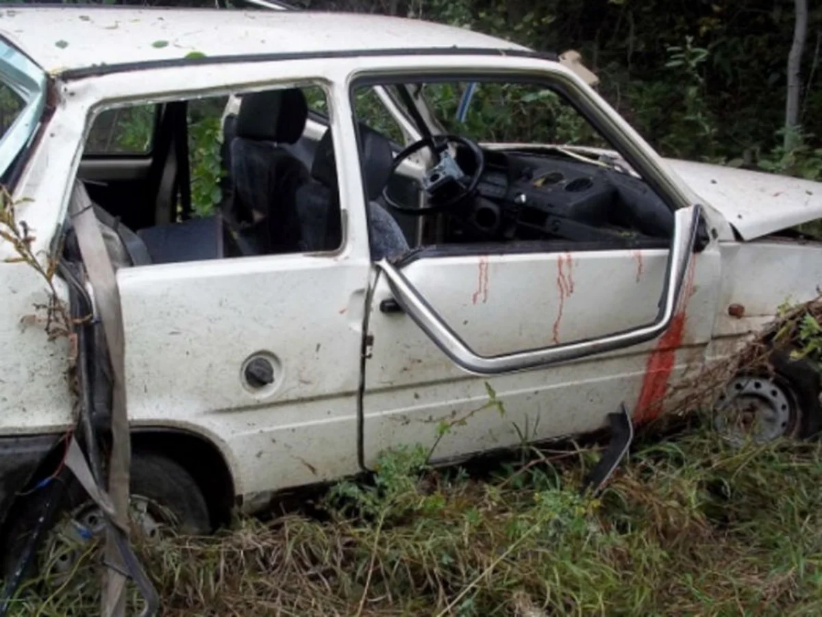 Qazaxda ər və arvad yol qəzasına düşərək yaralanıb