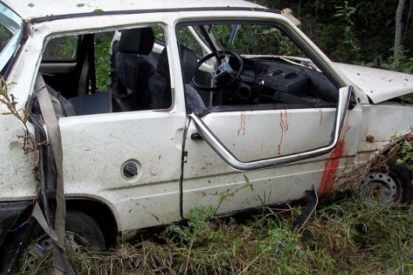 Qazaxda ər və arvad yol qəzasına düşərək yaralanıb