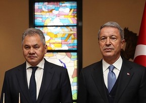 Akar, Shoigu mull situation in Ukraine