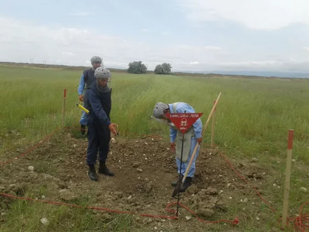 ANAMA 16 partlayış yerinə baxış keçirib