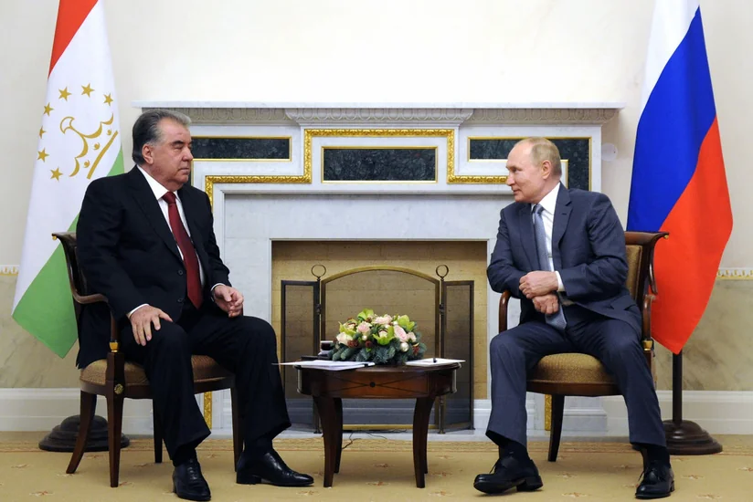 Путин и Рахмон начали переговоры в Бишкеке