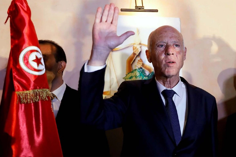 Tunisdə bütün səlahiyyətlərin prezidentə verilməsi müddəti uzadılıb