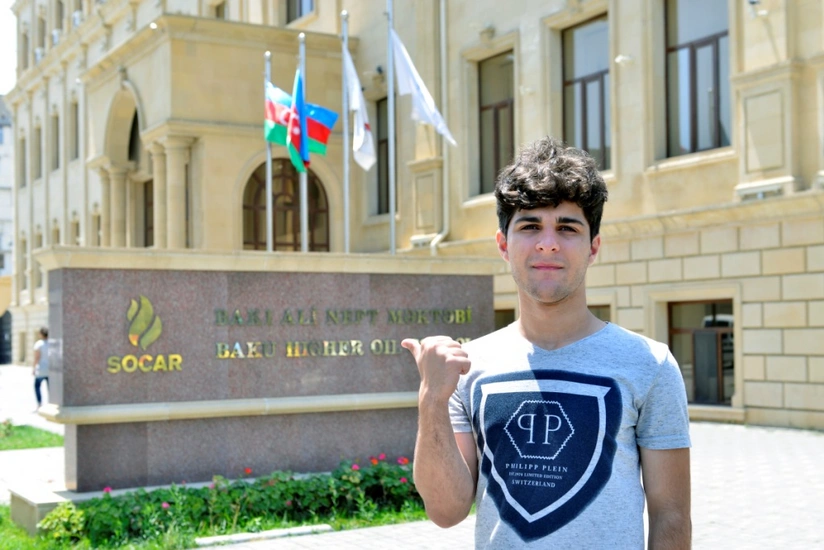 Three prospective students scoring 700 points selected BHOS