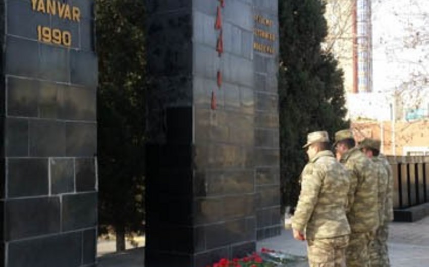 Azərbaycan Ordusunda 20 Yanvar şəhidlərinin xatirəsi anılıb - FOTO