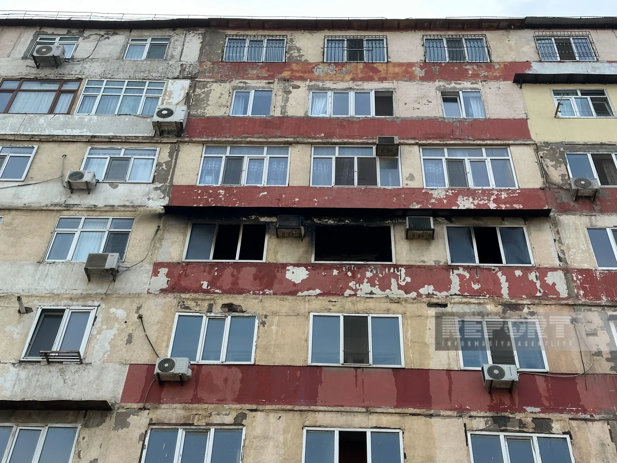Bakıda yaşayış binasında yanğın olub, 6 nəfər təxliyə edilib - VİDEO - YENİLƏNİB-2