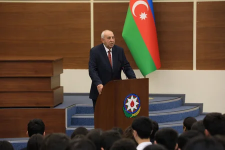 Nizami rayonunda Azərbaycan Gəncləri Gününə həsr olunan konfrans keçirilib
