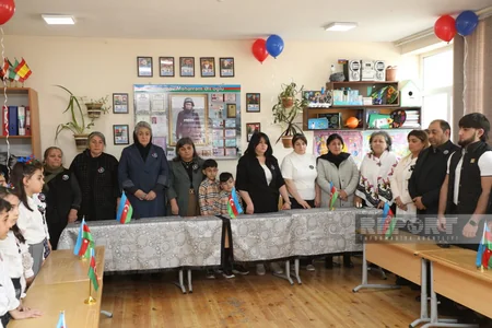 Bakının 100 nömrəli məktəbinin sinif otaqlarından birinə şəhid jurnalist Məhərrəm İbrahimovun adı verilib