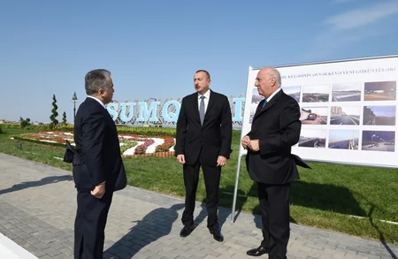 President Ilham Aliyev viewed newly renovated Sahil Street in Sumgayit