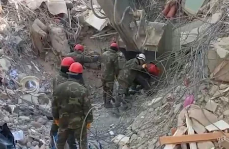 Azerbaijani rescuers save 53 people, pull out 729 bodies from rubble in Türkiye