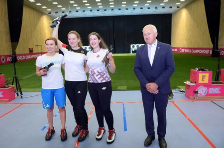 Bakıda keçirilən dünya çempionatında Almaniya atıcısı qızıl medal qazanıb