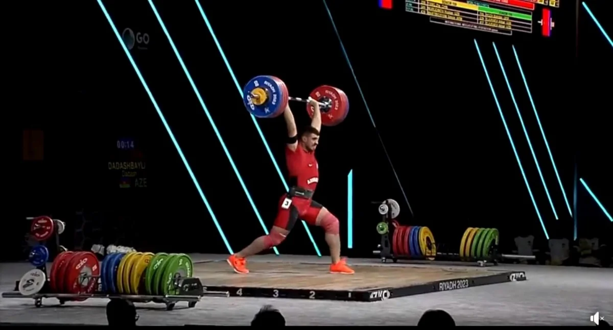 Atletimiz dünya çempionatında 3 bürünc medal qazanıb