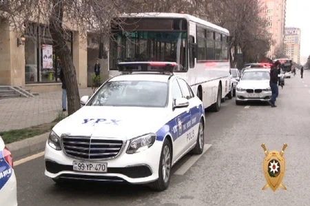 Bakıda sərnişinlə dolu avtobusu sərxoş vəziyyətdə idarə edən sürücü saxlanılıb - VİDEO - YENİLƏNİB