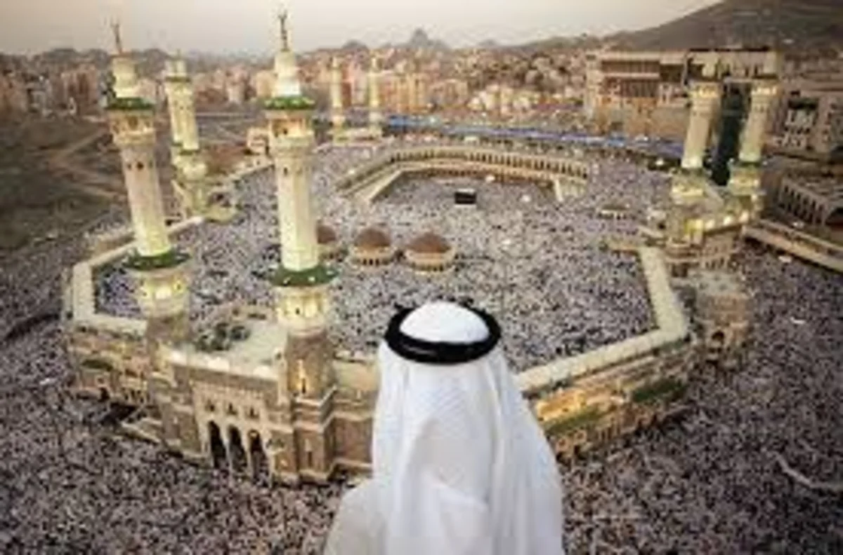 Saudi Arabia Looks to Boost Haj Tourism Revenues Amid Falling Oil Prices