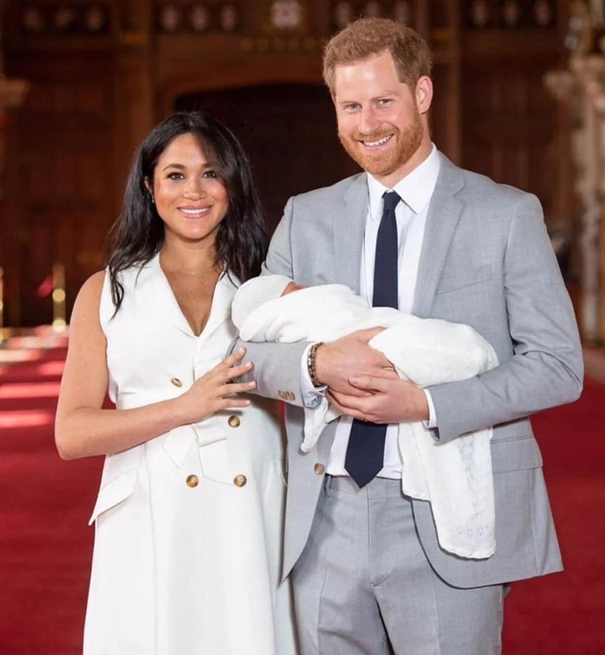 Prince Harry and Meghan Markle reveal son to the world - PHOTO