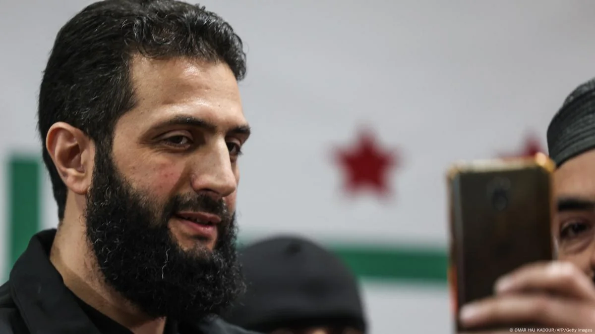 Əl-Cəzirə: Suriyanın yeni hökuməti ABŞ-ı sanksiyaları ləğv etməyə çağırıb