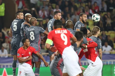 Çempionlar Liqası: Beşiktaş və Mançester Siti ardıcıl 3-cü qələbəsini qazanıb