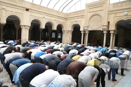 Bakıda bayram namazı qılınıb