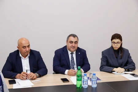 “DOST Müfəttiş” layihəsi çərçivəsində “Caspian Energy Club”a üzv olan şirkətlərlə görüş keçirilib