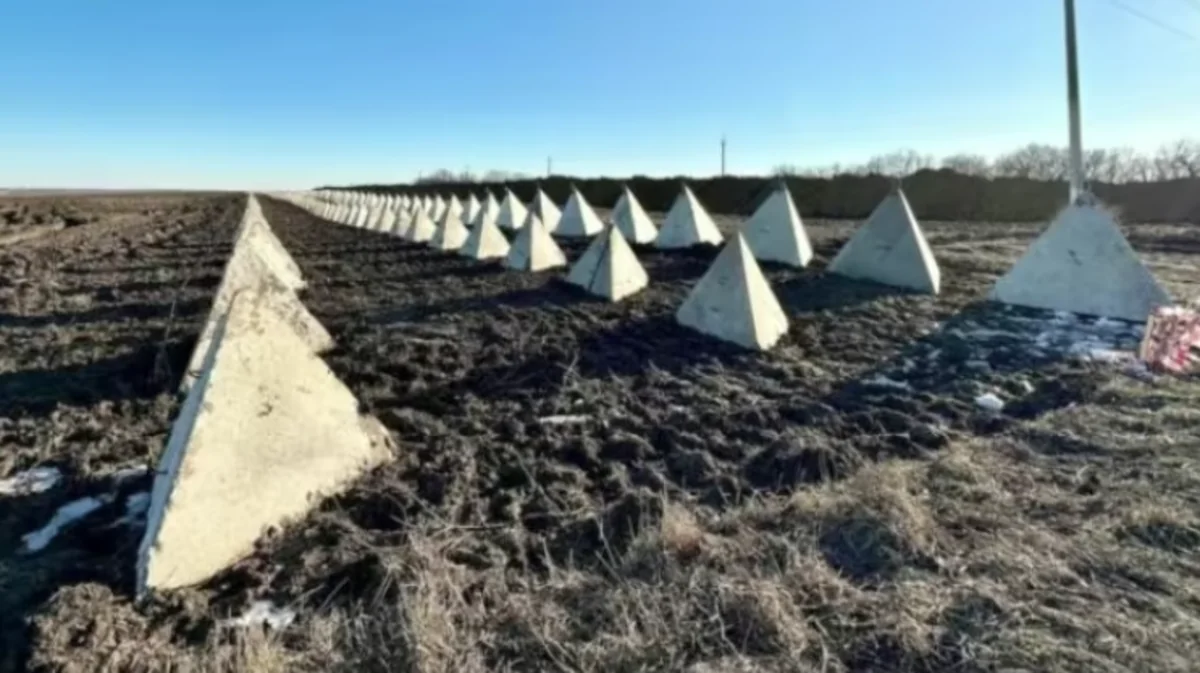 В Украине заявили об установке зубов дракона на границе с Россией и Беларусью