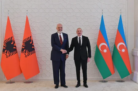 Azərbaycan Prezidentinin Albaniyanın Baş naziri ilə təkbətək görüşü olub - YENİLƏNİB-2