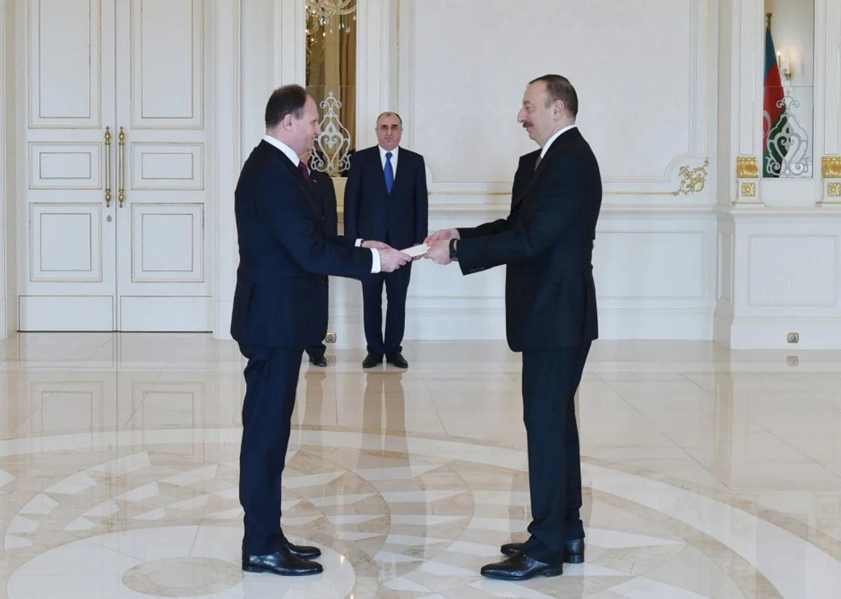 President Ilham Aliyev receives credentials of Ambassador of Moldova