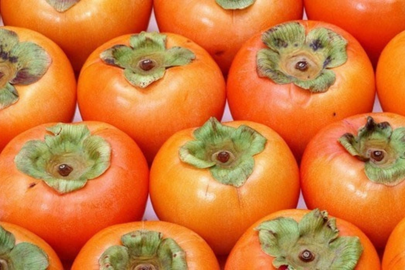 Азербайджан экспортировал около 100 тыс. тонн хурмы с сентября