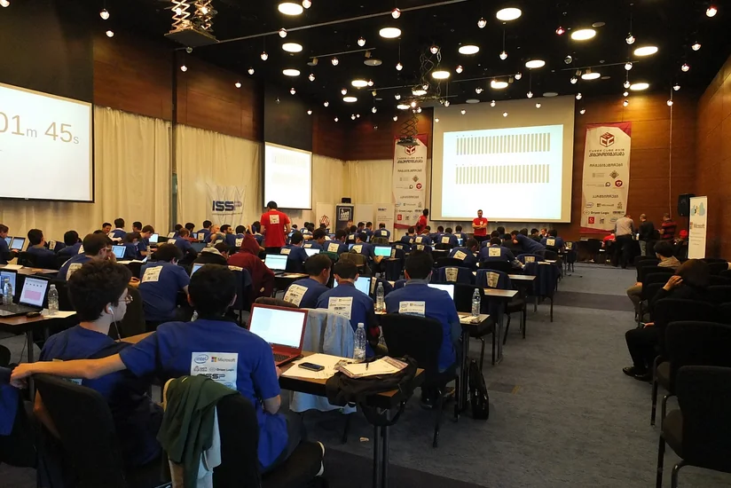 ​Gürcüstanda yaşayan azərbaycanlı gənclər “Kiber olimpiada-2016”da iştirak ediblər