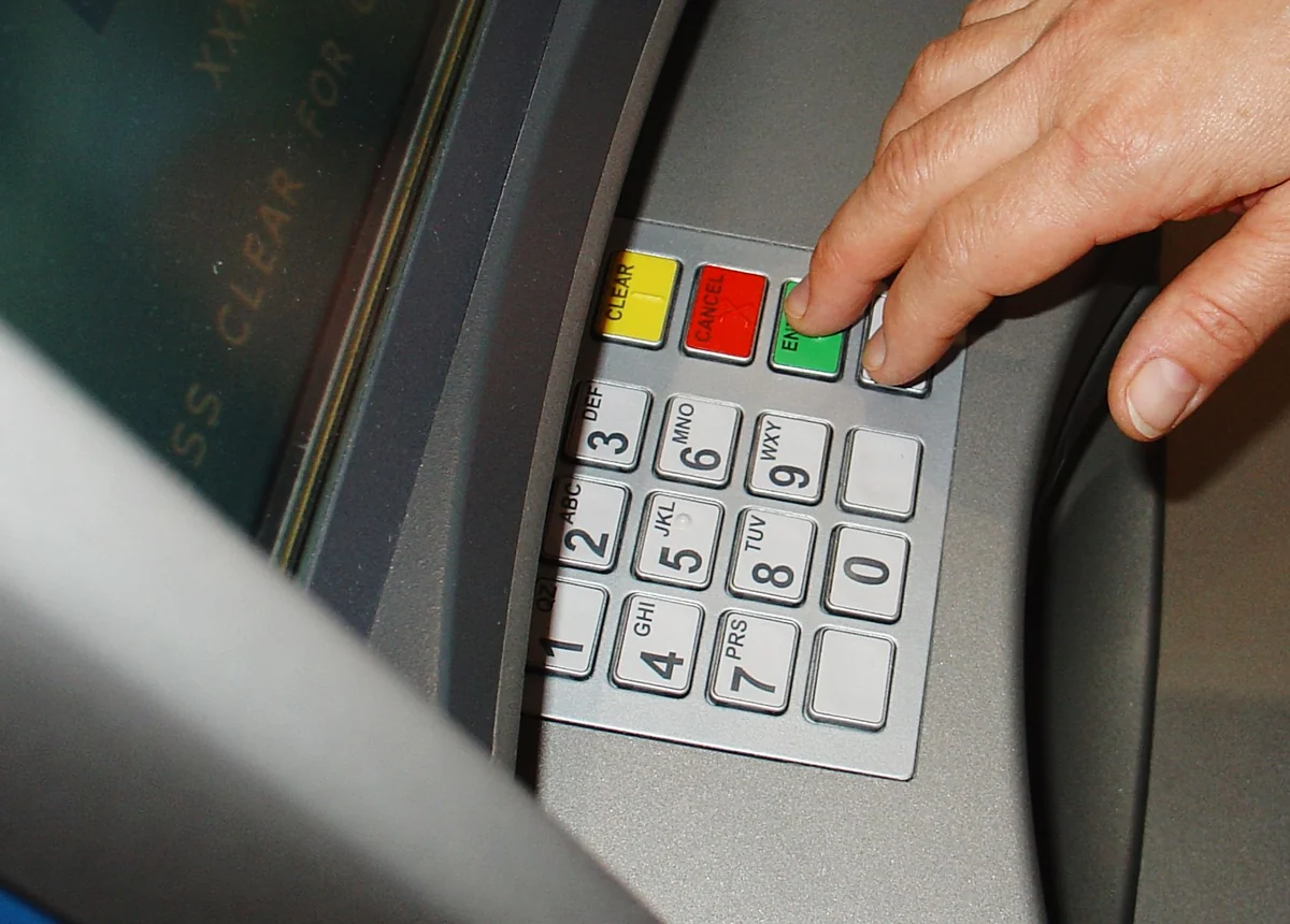 ​Azərbaycanda bankomatların sayı 7% artıb