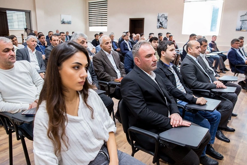 Biləcəri Yuyucu-Buxarlayıcı stansiyasında yeni istifadəyə verilən Təlim-Tədris Mərkəzində seminar keçirilib