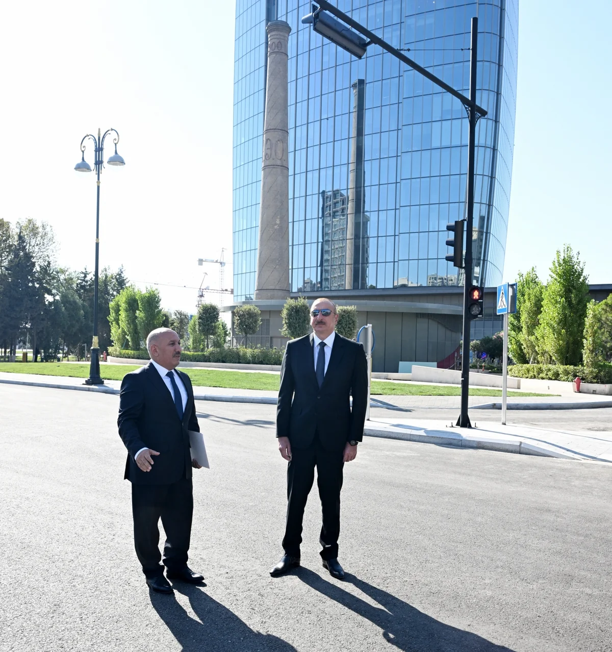 Prezident “Cavanşir” körpüsünün yerində inşa olunmuş yeni avtomobil yolunun açılışında iştirak edib - YENİLƏNİB