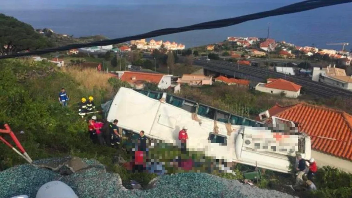 Portuqaliyada 28 turist avtobus qəzası nəticəsində ölüb