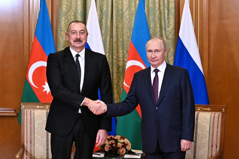 Vladimir Putin congratulates President Ilham Aliyev on his birthday