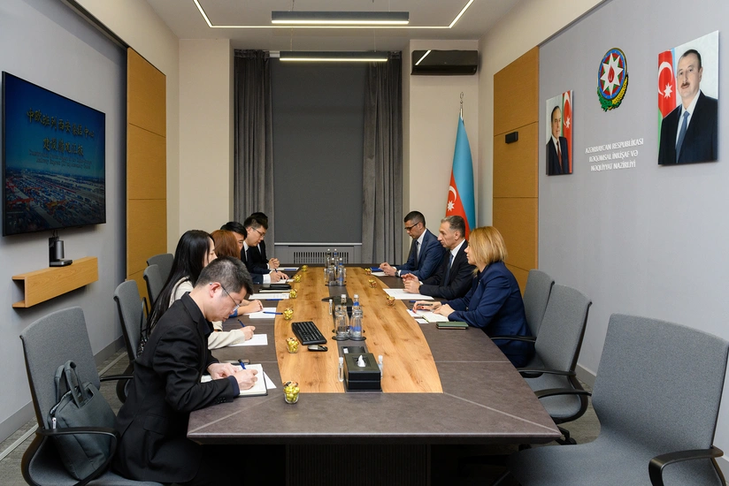 Azerbaijan, China's Xi'an Port discuss expanding collaboration